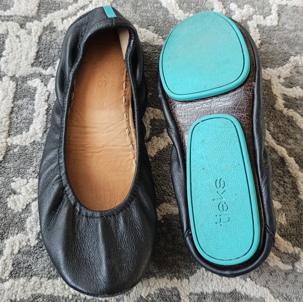 Tieks Matte Black Leather Ballet Flats